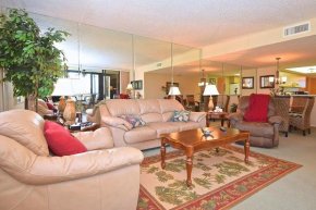 Gulf and Bay Club 102B, Sleeps 4, Beach Front, Ground Floor, 2 Bedrooms
